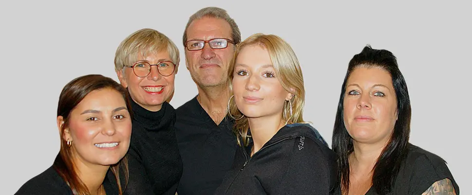 Team FRAUENARZTPRAXIS
Dr. med. Andreas Heinzelmann
und Beate Bange Tem FRAUENARZTPRAXIS
Dr. med. Andreas Heinzelmann
und Beate Bange